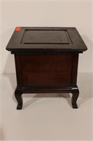 Antique oak lift top commode with porcelain pot