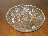 Footed Glass Serving Bowl-