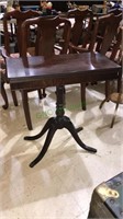 Mahogany Duncan Phyfe style pedestal game table,