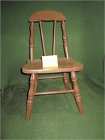 SMALL CHILD'S CHAIR