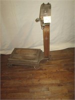 BAG SCALE AMERICAN SCALE CO (44" W/ WEIGHTS)