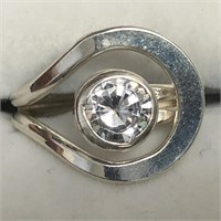 $300. S/Silver CZ Ring(7.41g)