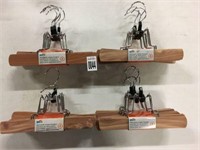 4 SET OF PANTS HANGERS