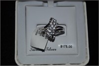 STERLING DIAMONDLUXE RING SIZE 6 1/2