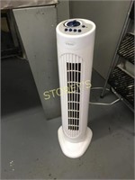 30" Classic Fan