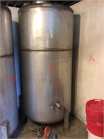300 gln upright stainless fermentation tank