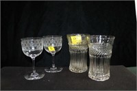 2 VINTAGE GLASS TUMBLERS ND 2 STEMS