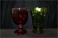 8 GOBLETS - 5 GREEN AND 3 RED