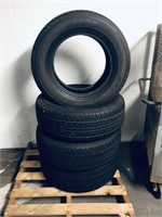 Set of four Dunlop Grandtrex AT23 285/60R18 116H