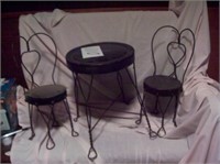 Dolls Black Metal CafŽ Table 14"x10" and 2 Chairs