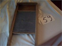Wash board with Metal Scrubber 18x8 1/2 x 1