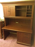 Office desk with hutch top