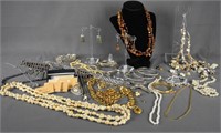 Pearl Shell Bead and Stone Fashion Jewelry Lot