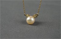 14k Gold Chain Necklace with Pearl Pendant