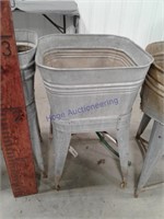 Square wash tub on stand