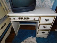 Small study desk, white w/ fruit decal,center & 3