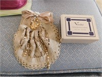 Limoges Vanda Fragrance ring - lace pin w/ pearls
