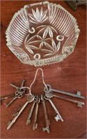Ring of Antique Skeleton Keys and Crystal Dish