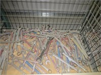 HUNDREDS OF WRENCHES 3/8 TO 1"