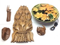 WOOD CARVED SCULPTURES W LEAF/FROG WATER FOUNTAIN
