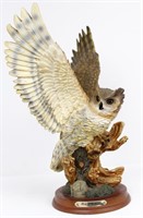 RESIN OWL STATUE "MICHAEL COLLECTION"