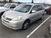 2004 Toyota Sienna XLE 7 Passenger