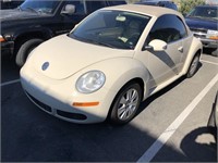 2008 Volkswagen New Beetle S