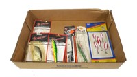 Lot, packaged lures, plugs, dovetails, spoons