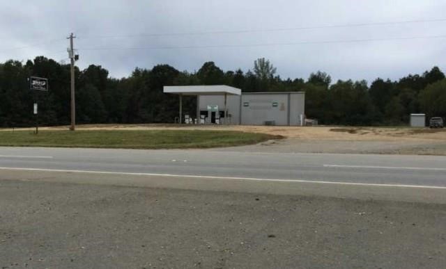 3.2 Acres - 2000 sq ft Store & Shop -  Fuel Tanks & Pumps