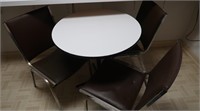 Table-30"Rd., 29"H w/3 Chairs