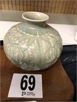 Maitland-Smith Hand Made in Tailand Vase 9”