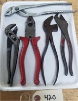 (5) assorted pliers