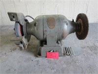 THE CINCINNATI ELEC TOOL BENCH GRINDER