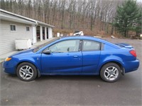 2004 Saturn Ion Car