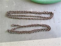 2 log/tow chains