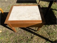 2 end tables and coffee tables