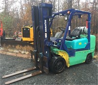 Komatsu 8000 LB LP Forklift