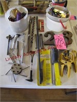 1 lot misc tools: clamps, chisels, wood numbers,