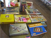 8 various board games, 1 puzzle & 1 mod airplane