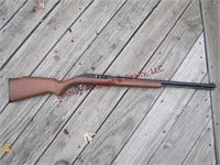 Glenfield mod: 60 22LR semi auto rifle, 96%,