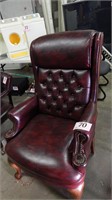 NICE CHAIR WITH TUFTED BACK AND NAIL HEAD ACCENTS