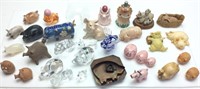 COLLECTION OF PIG FIGURINES, GLASS/CLAY