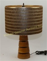 SINGLE MID CENTURY MODERN CERAMIC LAMP