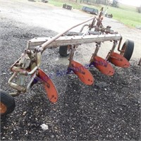 Case 4-16 pull type plow