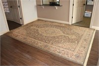 Area Rug Approx. 7.5' x 11'