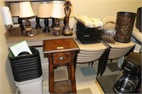 Unlotted items in room, including 4 recvr Chairs