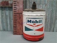 Mobil oil 5 gallon can