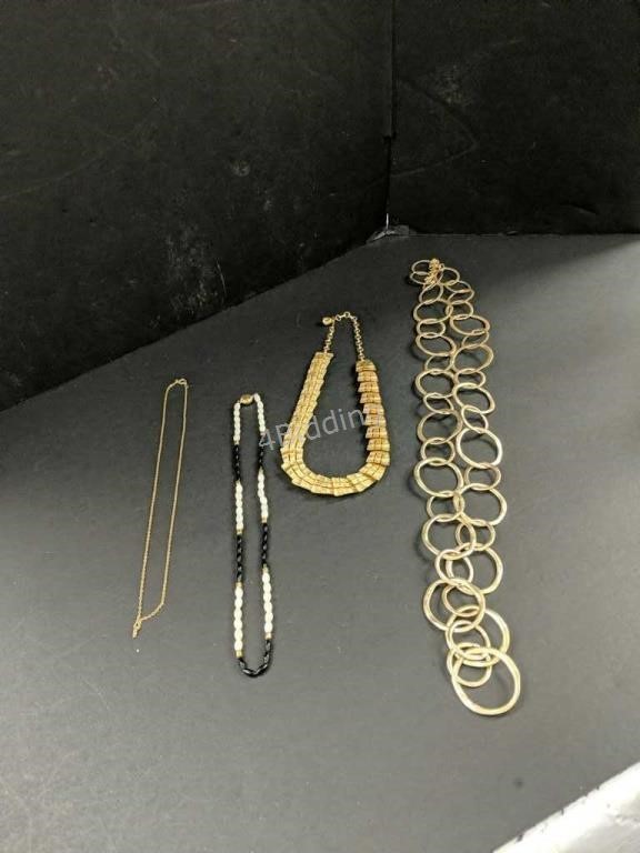 Fine Jewellery, Fashion Accessories & More Auction
