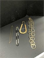 DS- Gold Tone Necklace Fashion Lot