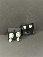DS- Vintage Rhinestone Earrings